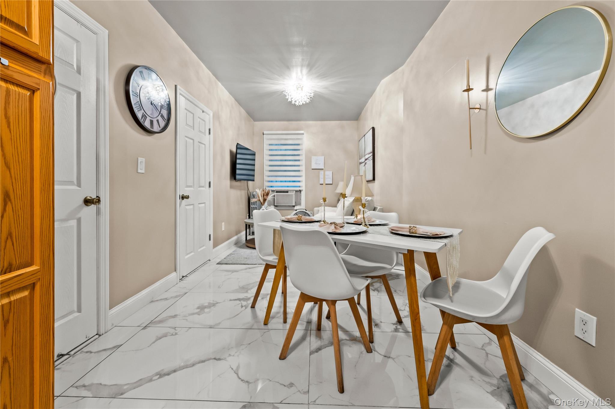 1439 43rd Street - Photo 2
