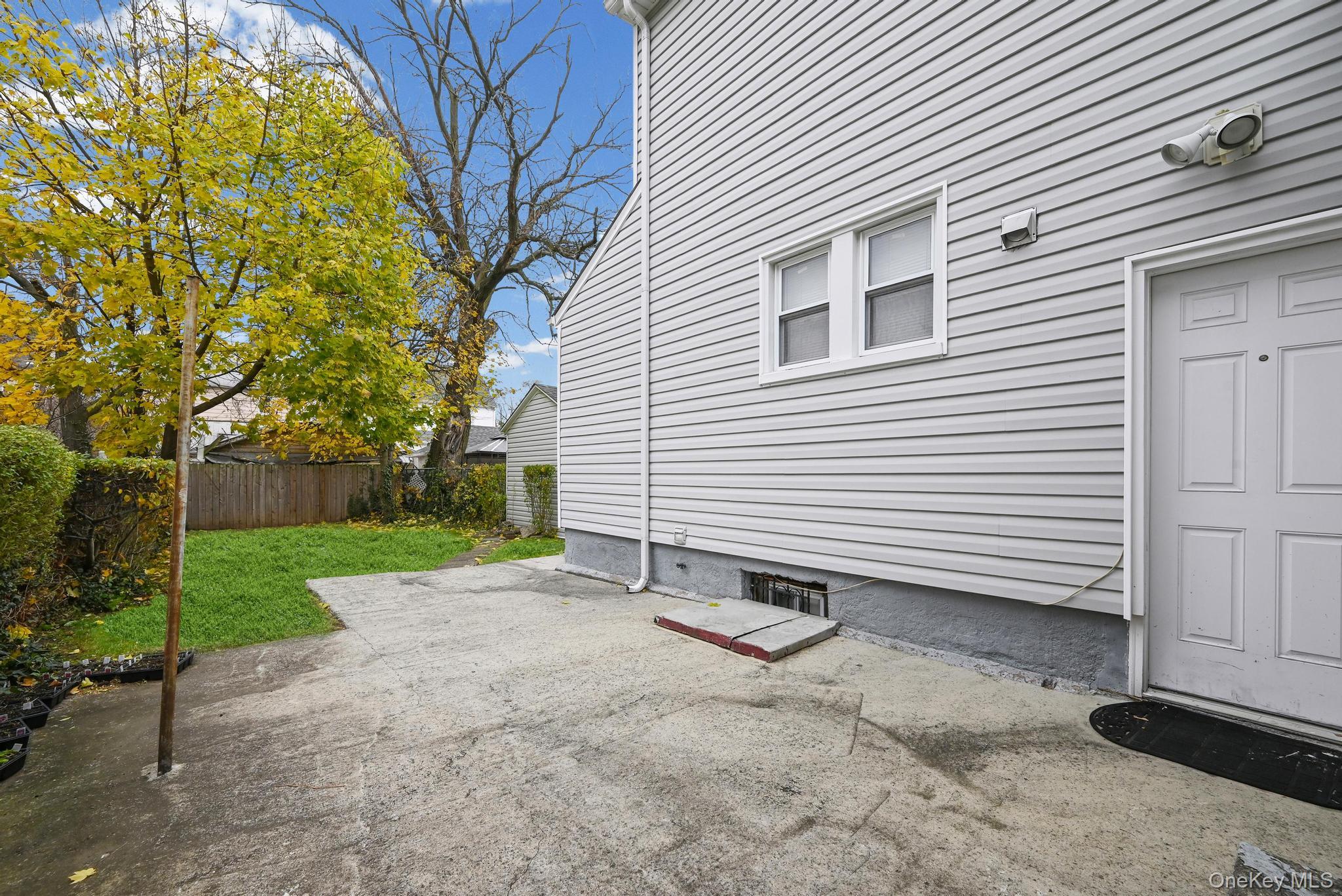 188-31 Lewiston Avenue