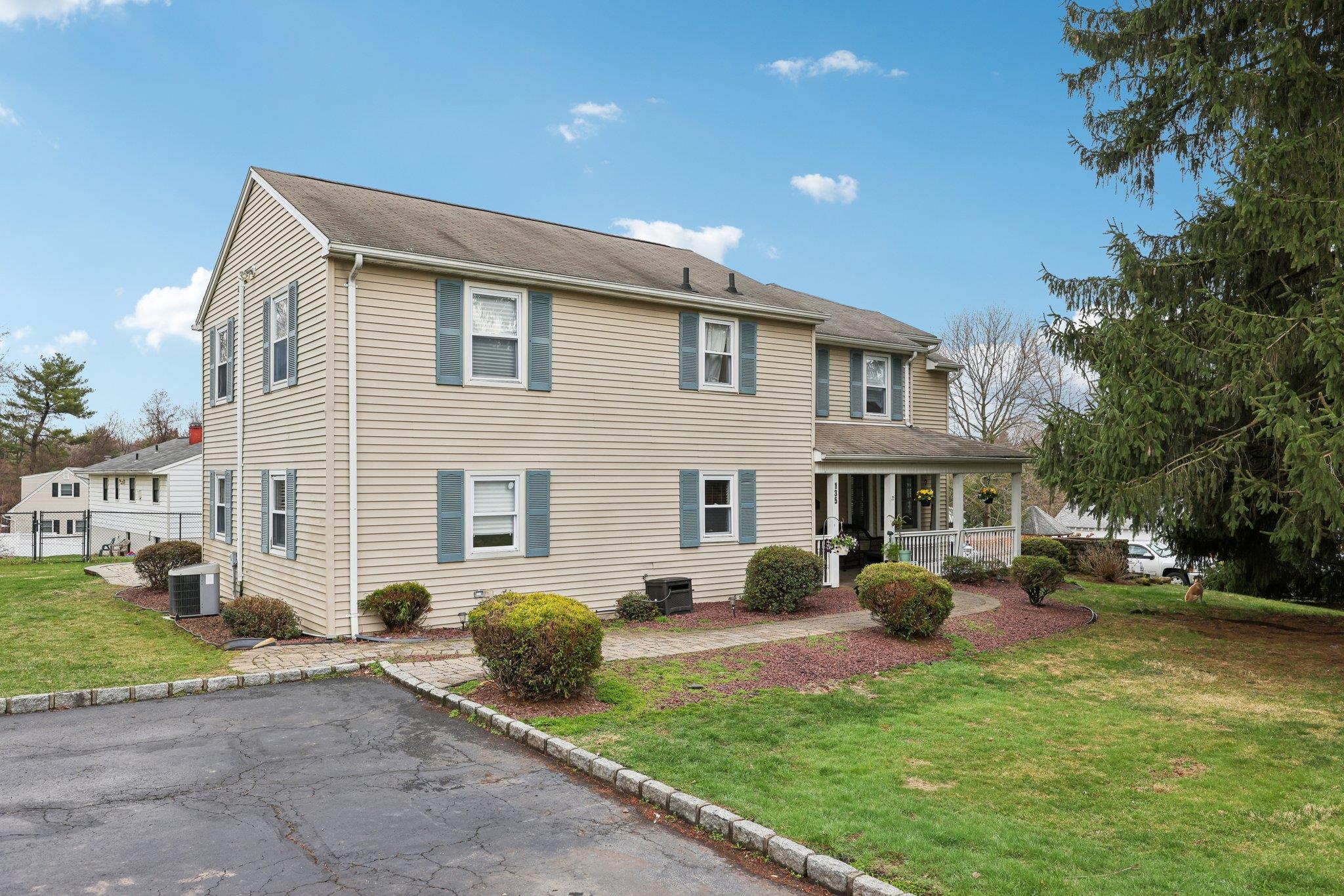 135 Rose Road, West Nyack, New York image 1