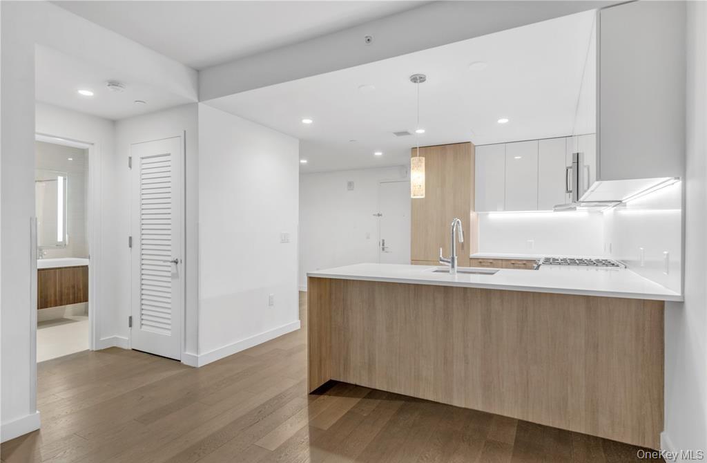 131-03 40th Road 16D