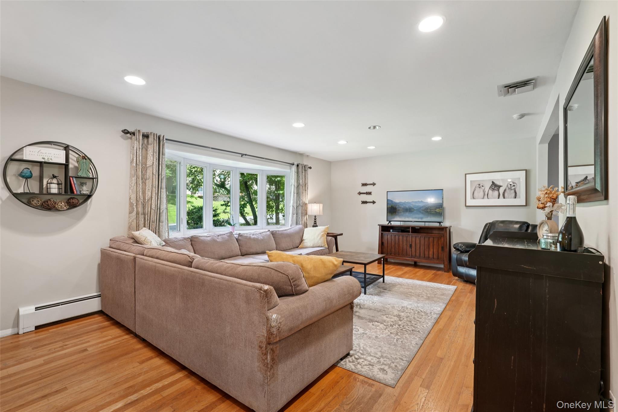27A Claremont Lane
