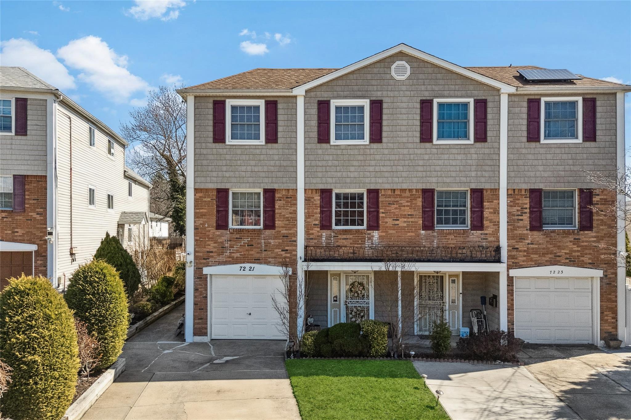 Property for Sale at 244th Street, Little Neck, Queens, NY - Bedrooms: 6 
Bathrooms: 3  - $1,498,000