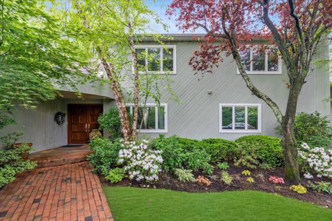 1314 Everit Place Hewlett Harbor NY 11557