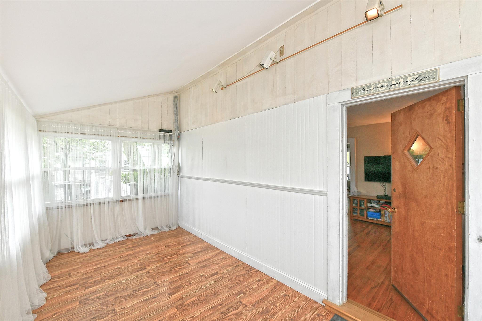 2364 Newbridge Road, Bellmore, New York image 4