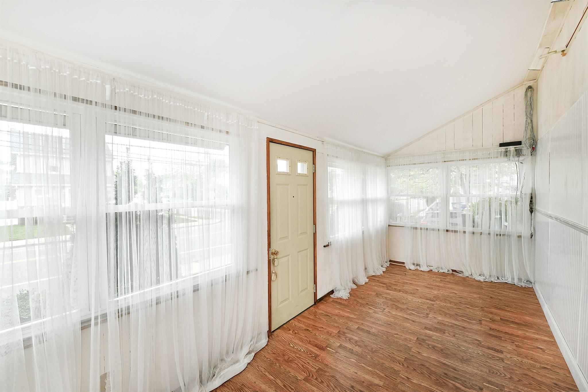 2364 Newbridge Road, Bellmore, New York image 5