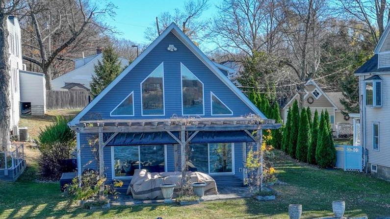 Newburgh, New York 12550, United States, 2 Bedrooms Bedrooms, ,2 BathroomsBathrooms,Residential,Active,26564