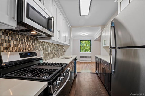 Homes For Sale - 84-10 153rd Avenue #3L<br/> Howard Beach, NY 11414