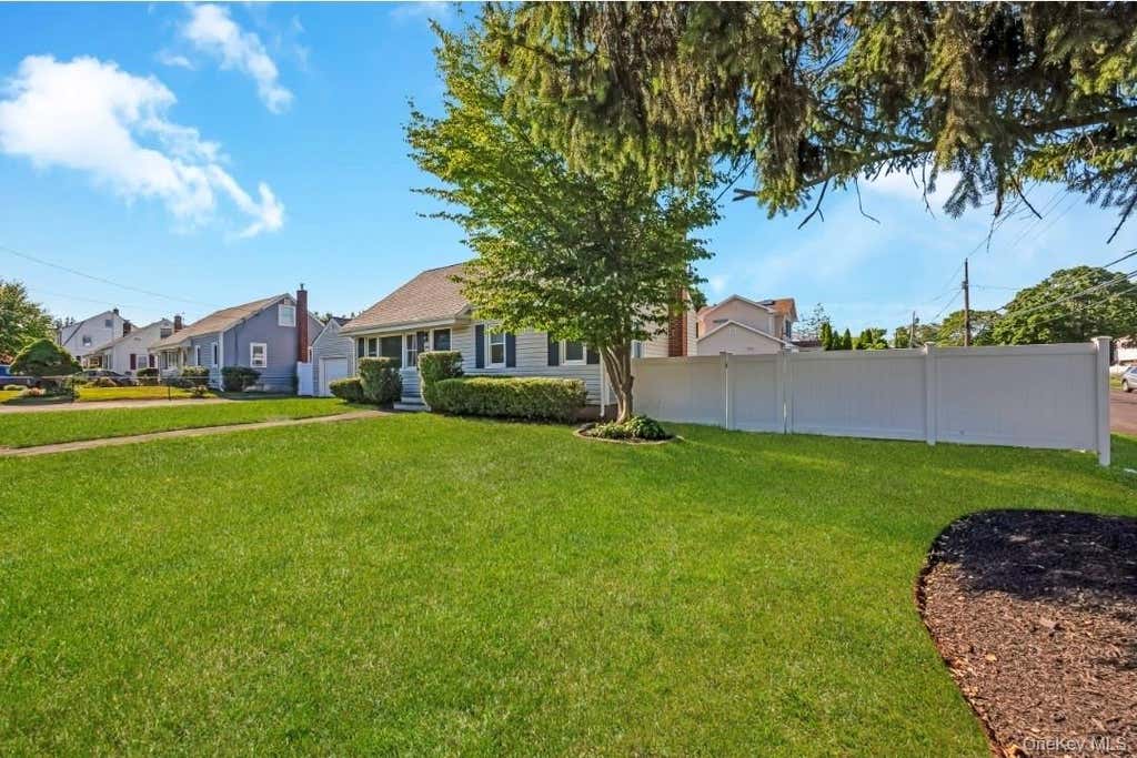 Photo of 200 4th Avenue, East Northport, NY 11731 (MLS # 1019234)