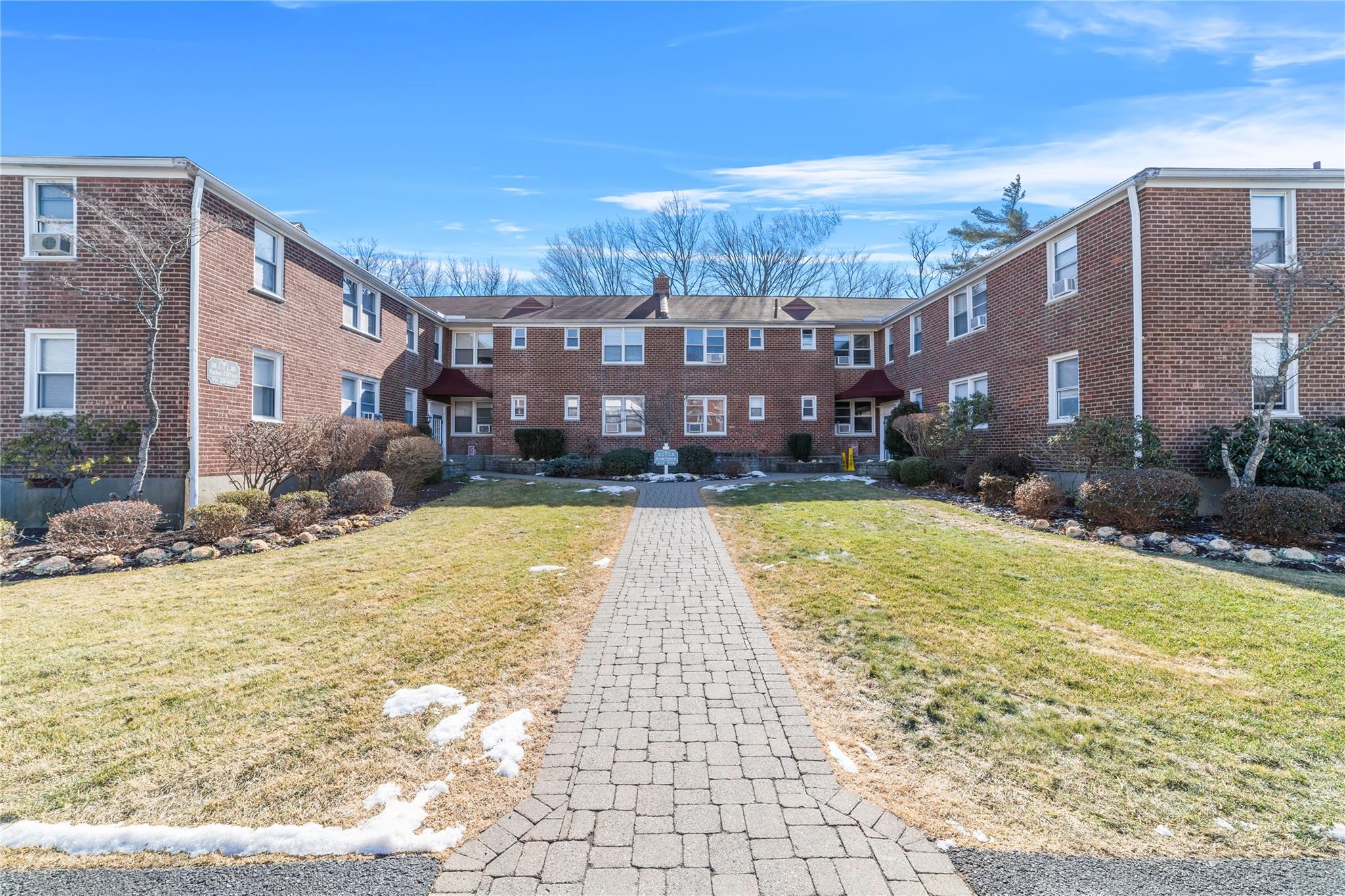 7 Bryant Crescent #2G, White Plains, New York image 3