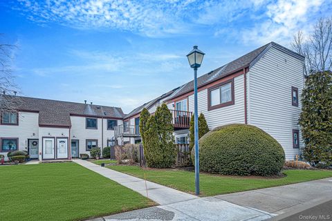 Photo of 42 Monet Court Ct #42, Middle Island, NY 11953 (MLS # 960612)