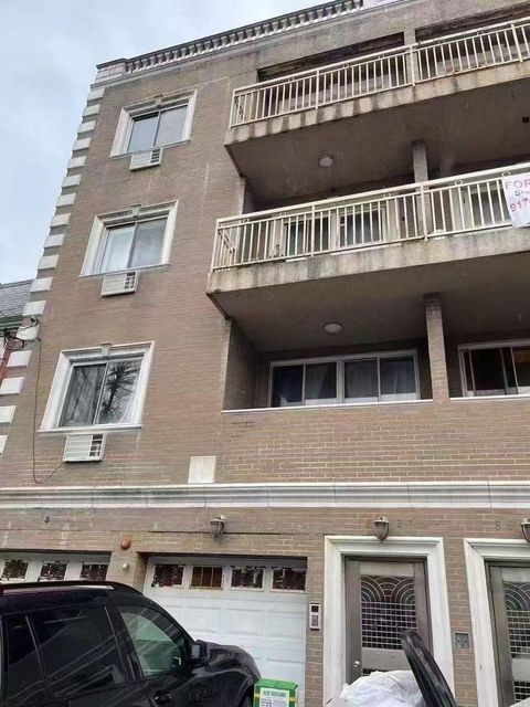 8827 53 rd Avenue 2R Elmhurst NY 11373