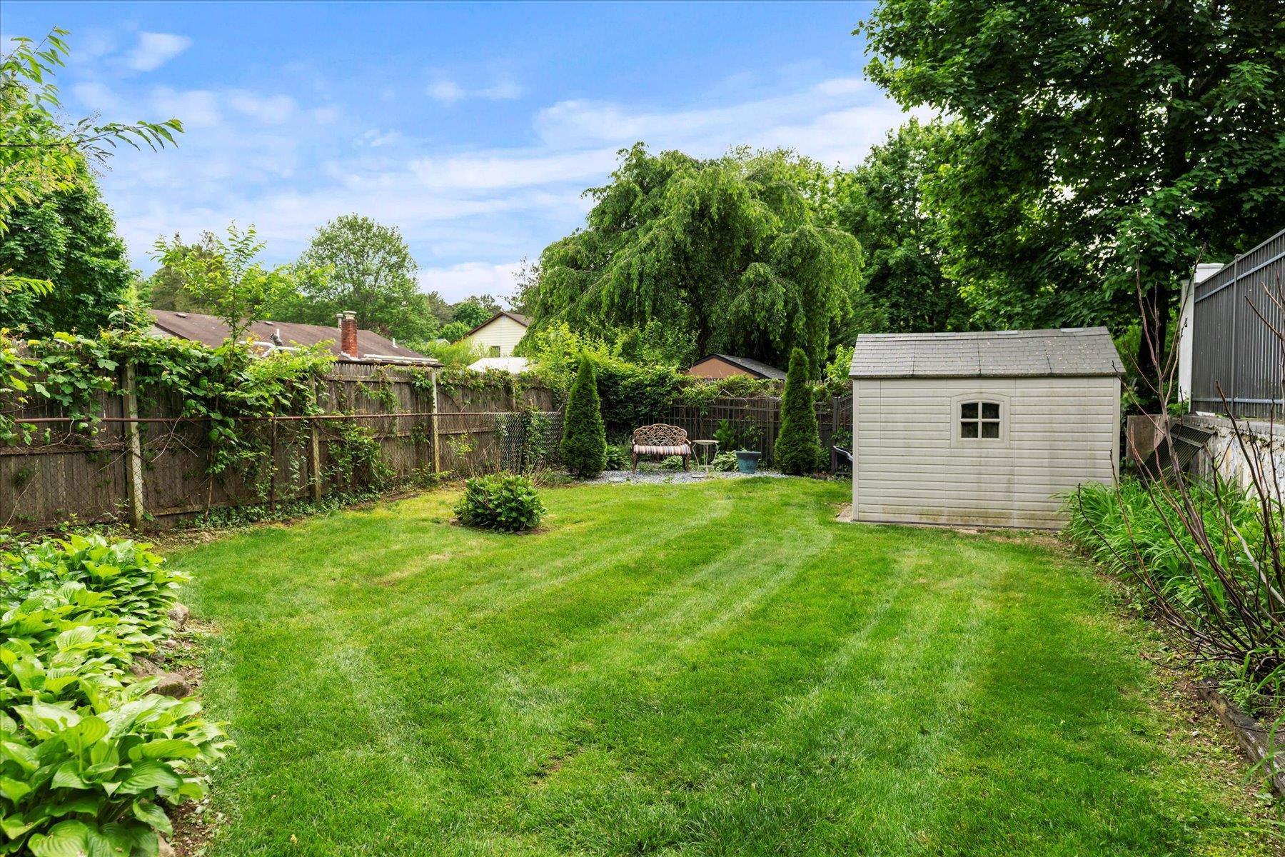 24 Akron Place, Shoreham, New York image 21