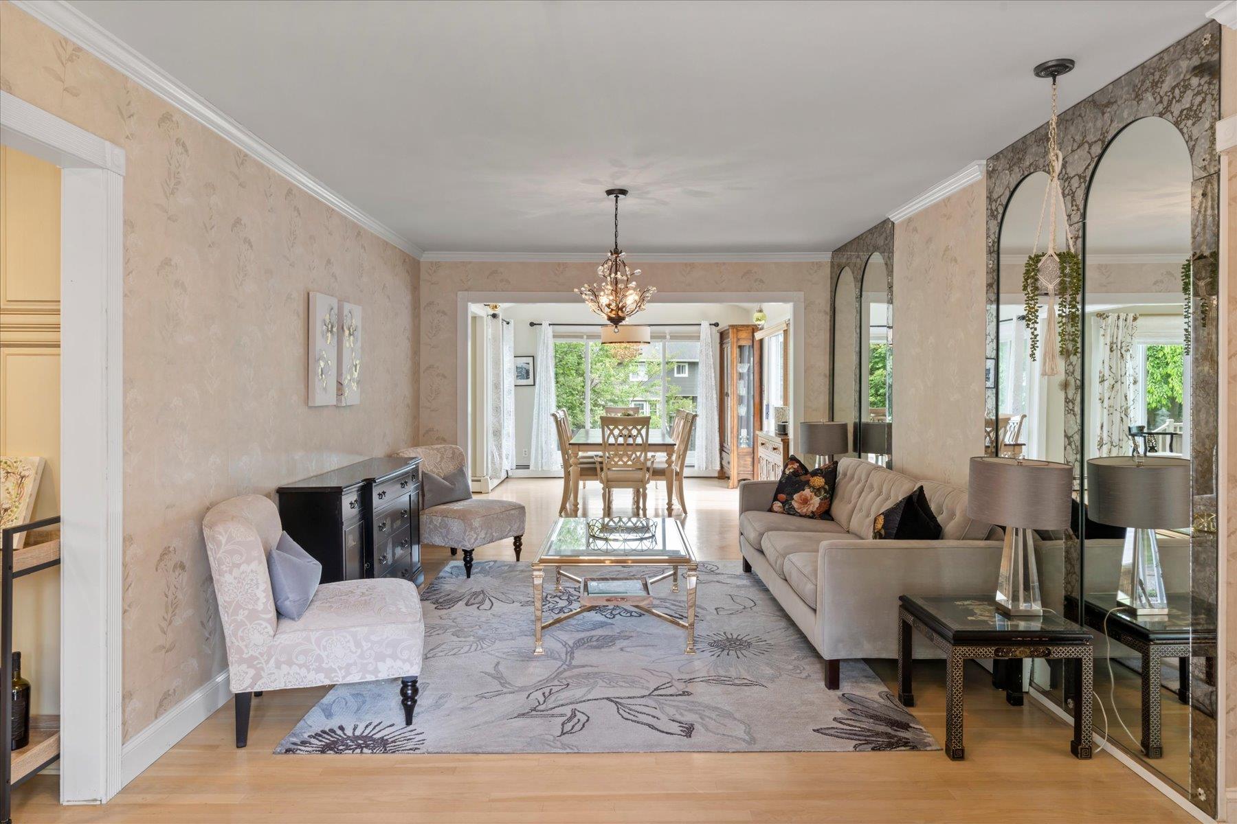 24 Akron Place, Shoreham, New York image 4