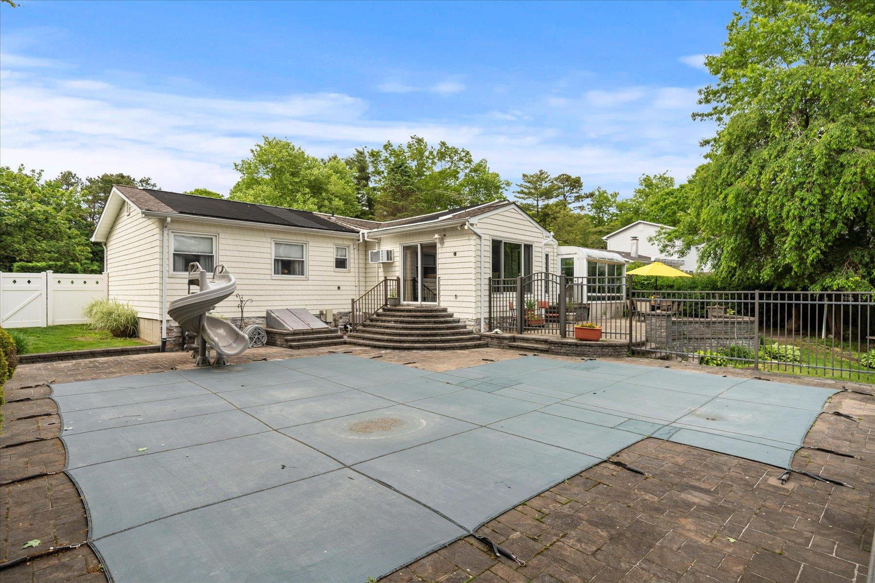 24 Akron Place, Shoreham, New York image 23
