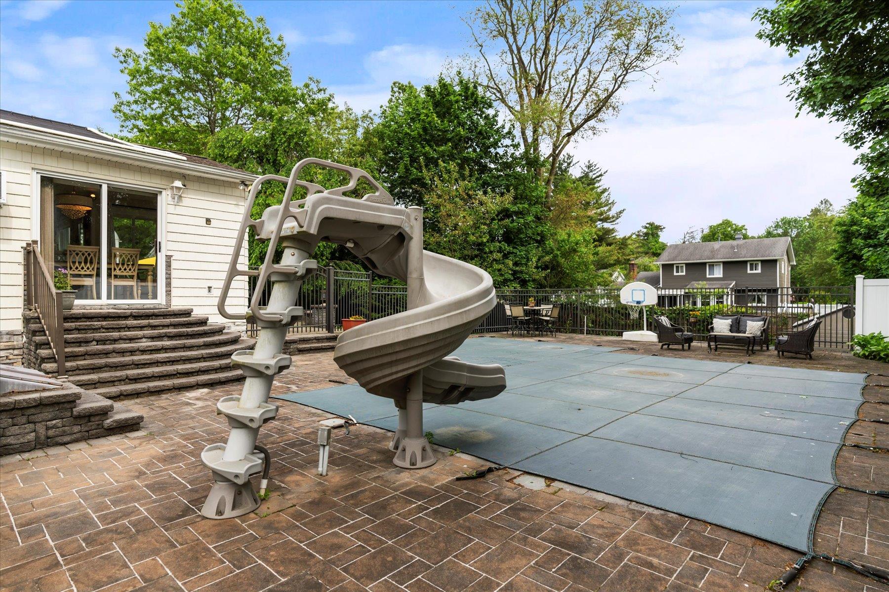 24 Akron Place, Shoreham, New York image 24