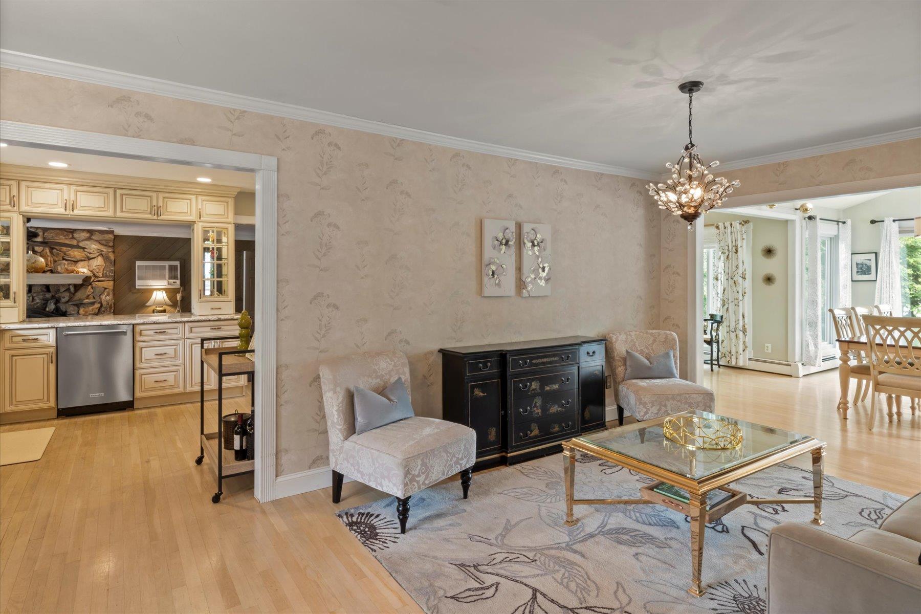 24 Akron Place, Shoreham, New York image 5