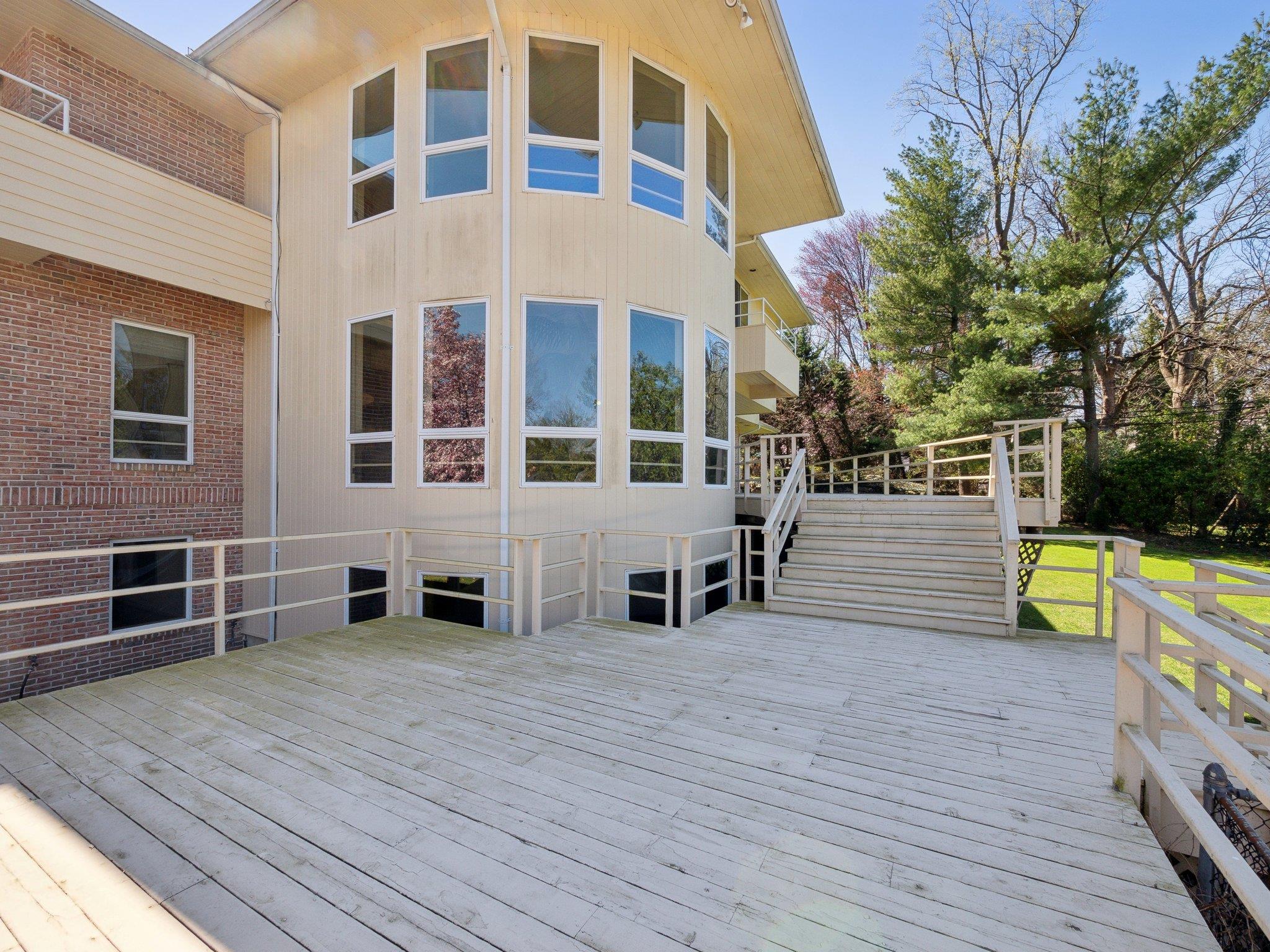 110A Windsor Gate, Great Neck, New York image 34