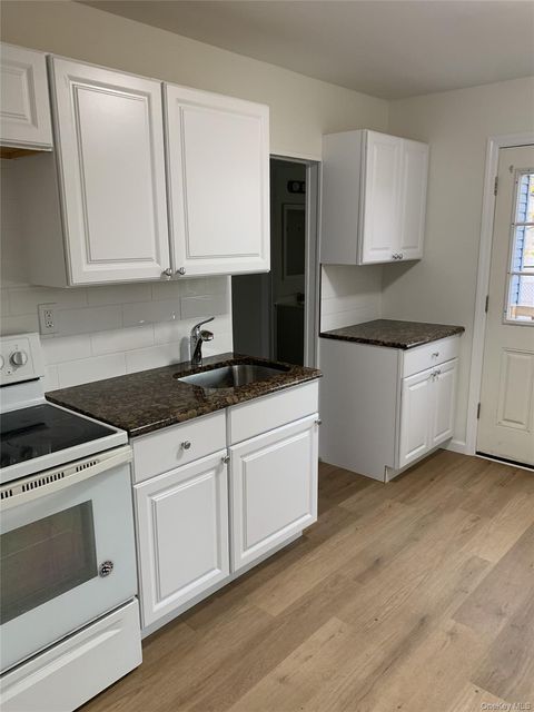 Photo of 99 Tower Street, Huntington Station, NY 11746 (MLS # 968394)