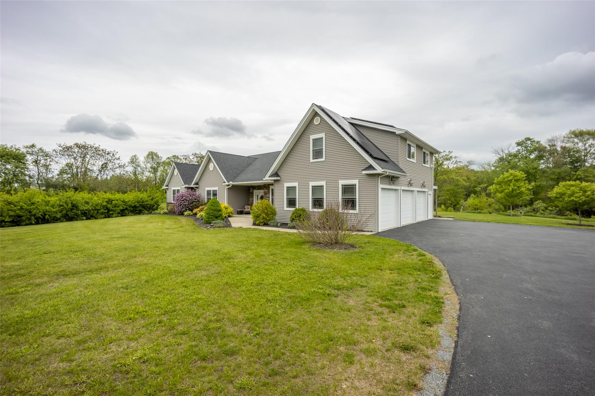 62 Freedom Road, Pleasant Valley, New York image 5