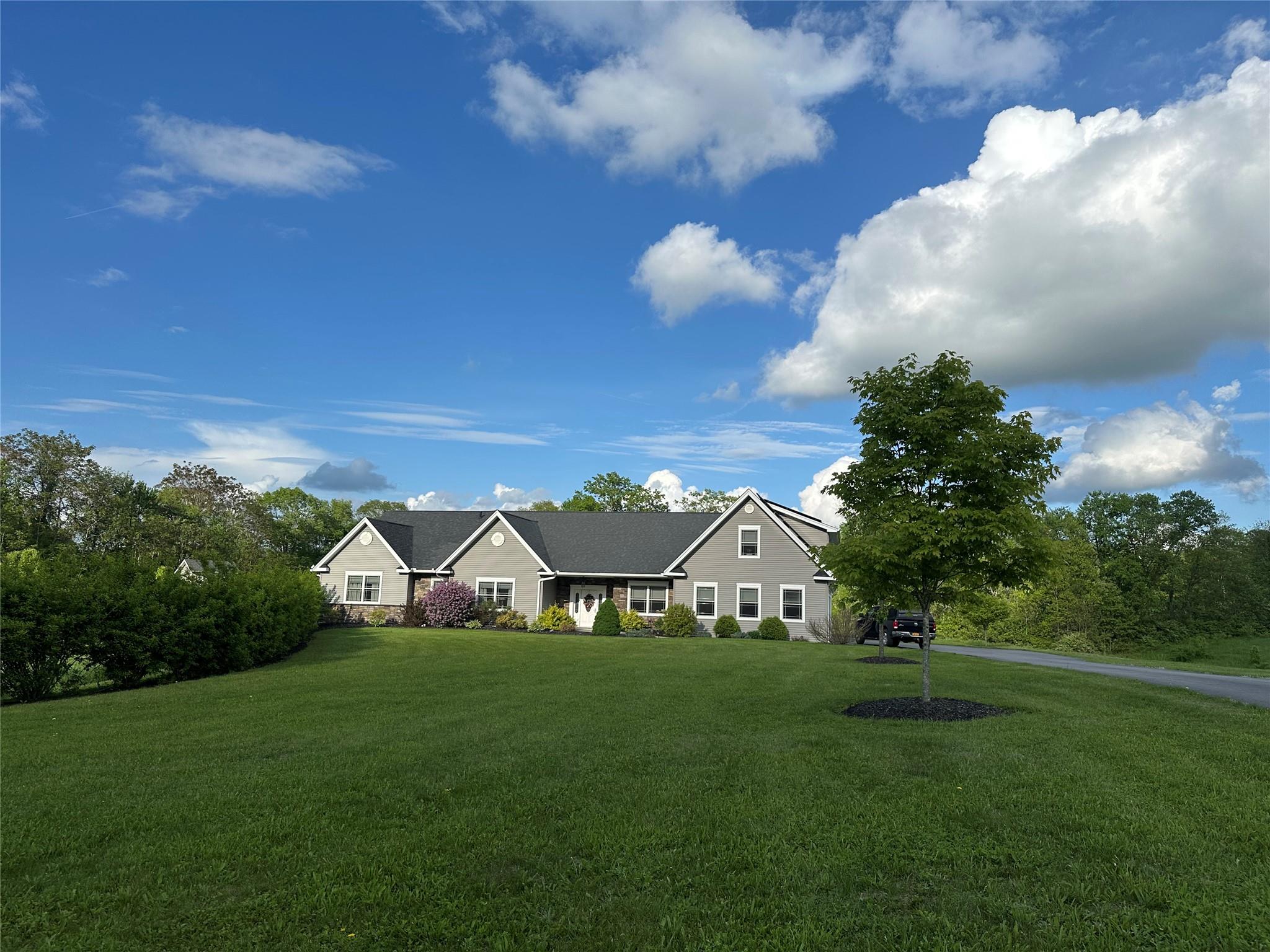 62 Freedom Road, Pleasant Valley, New York image 3