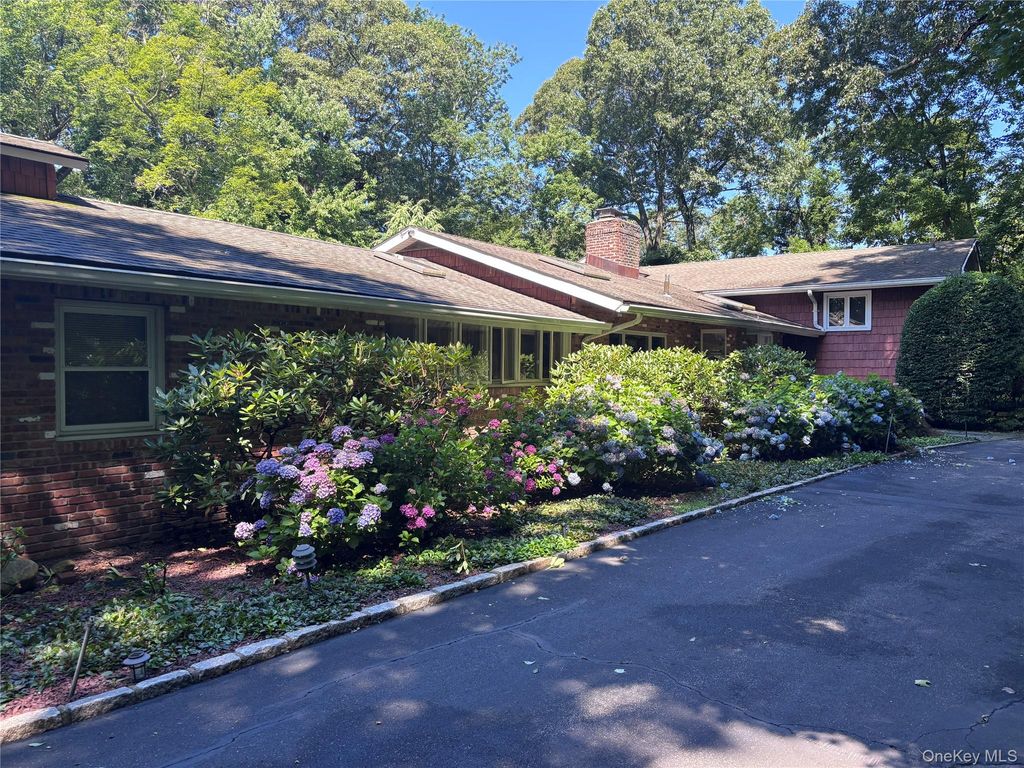 Photo of 15 Tappentown Lane, Brookville, NY 11545 (MLS # 1023664)