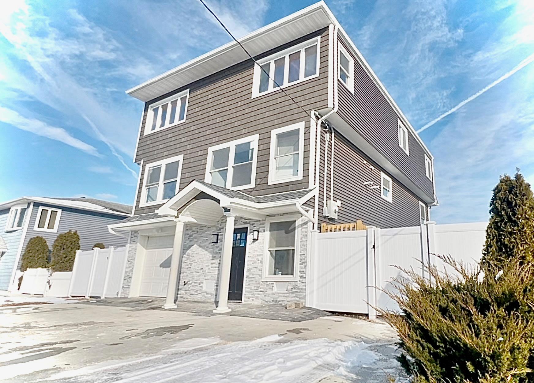 503 Nassau Avenue, Freeport, New York image 1