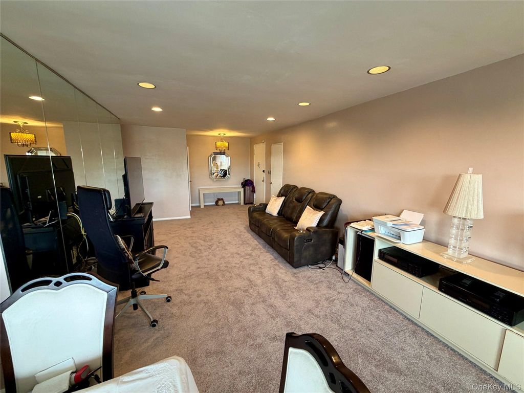 Photo of 89-35 155 Avenue #4C, Howard Beach, NY 11414 (MLS # 958016)