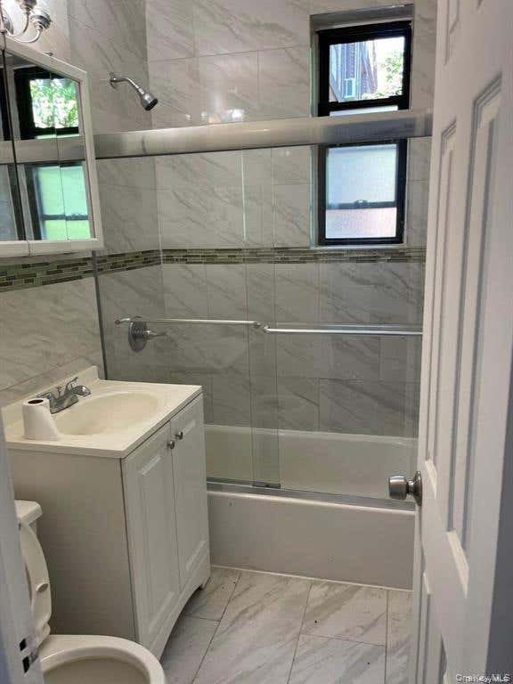 Photo of 1 Hillside Avenue #3B, Great Neck, NY 11021 (MLS # 1037913)