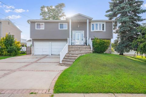 1 Ozone Place Massapequa NY 11758