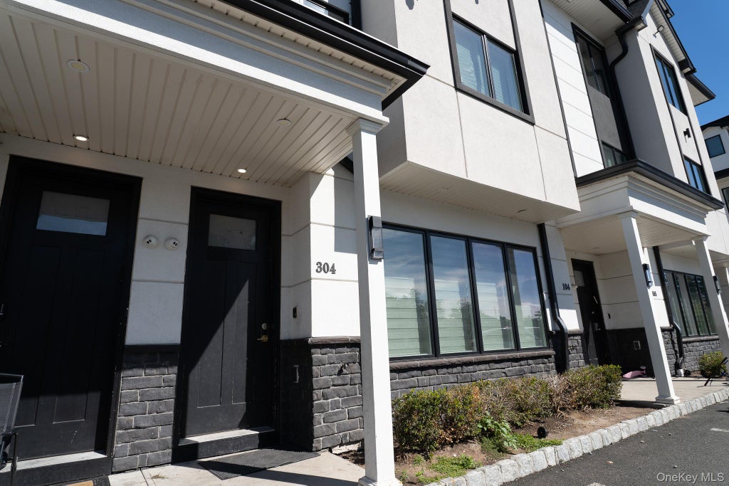 Photo of 18 Twin Avenue #304, Spring Valley, NY 10977 (MLS # 1058908)