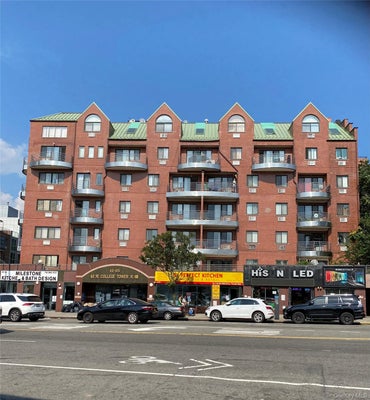 ADDRESS PRIVATE, FLUSHING, NY  - Image 1a1a5f96aa8508df57aeccefafddaf3e/1302865595