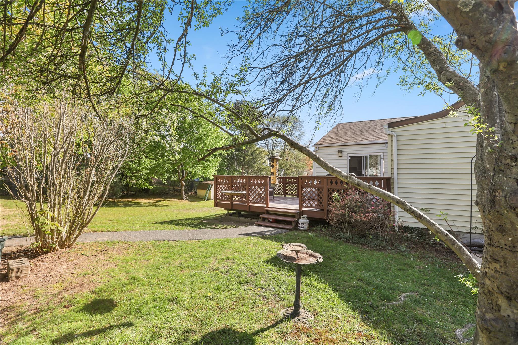 3 Artist Boulevard, Middle Island, New York image 16
