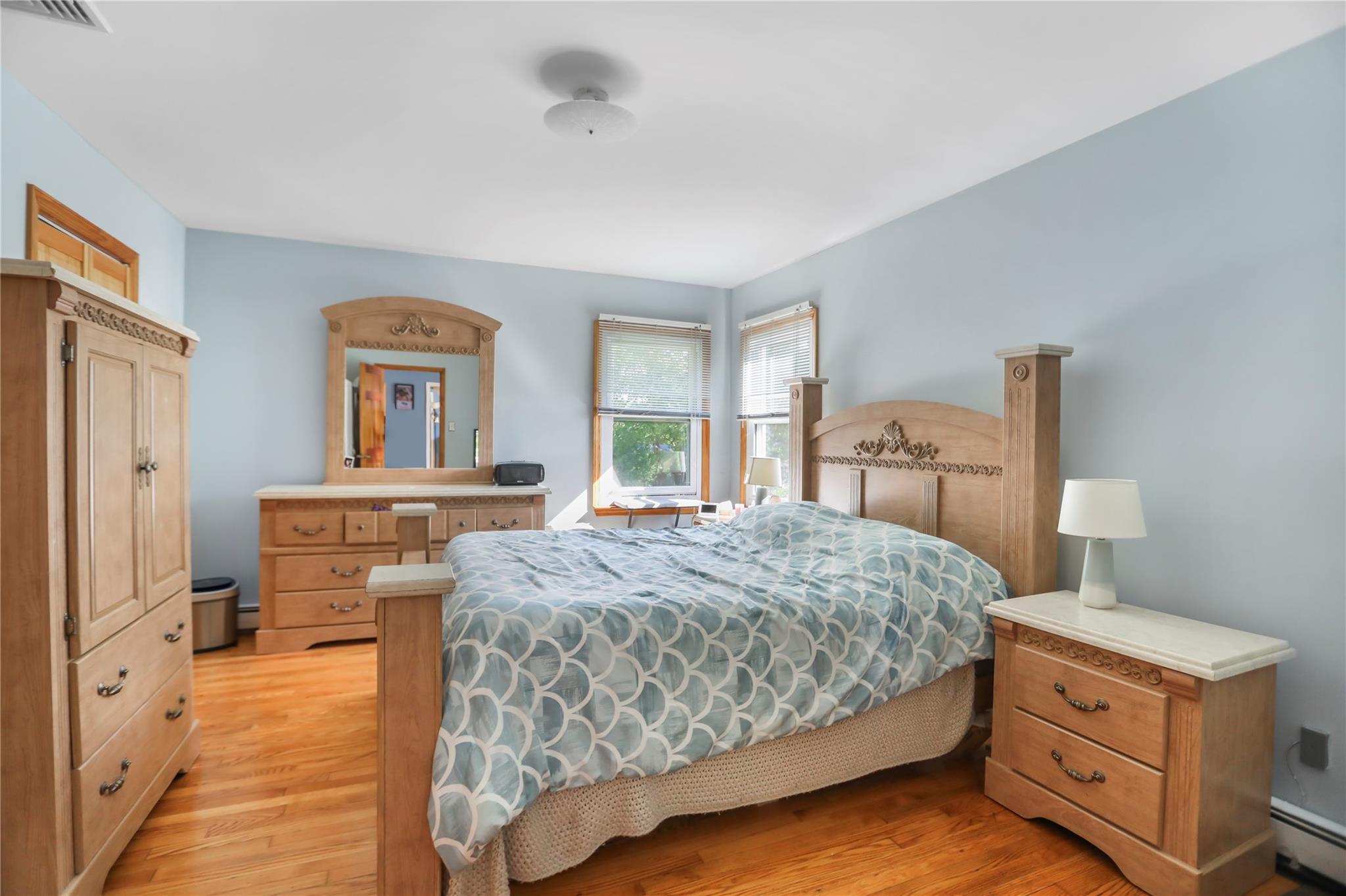 3 Artist Boulevard, Middle Island, New York image 10