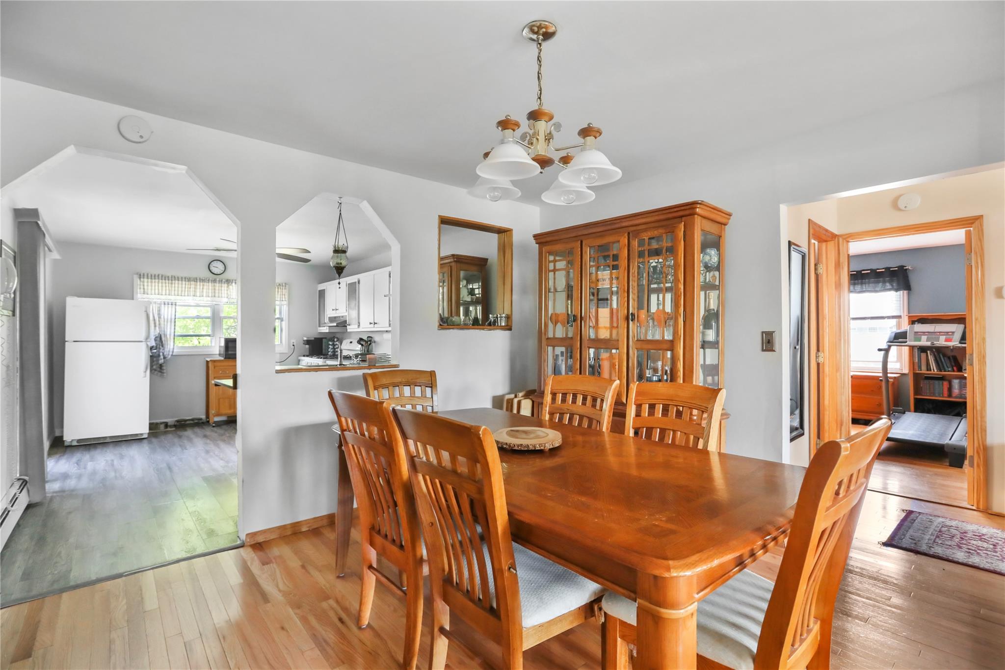 3 Artist Boulevard, Middle Island, New York image 7