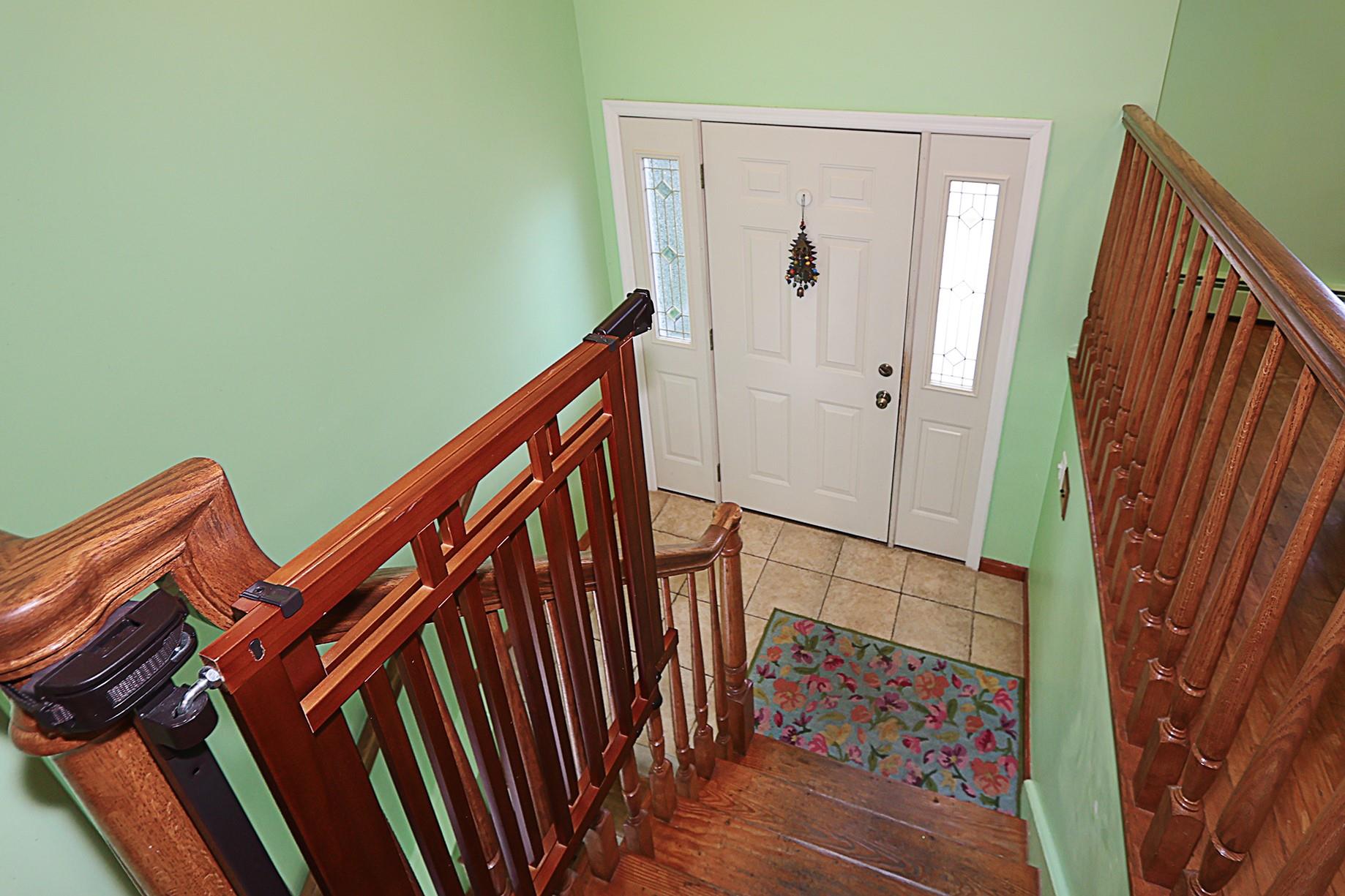 1839 Aetna Place, Merrick, New York image 4