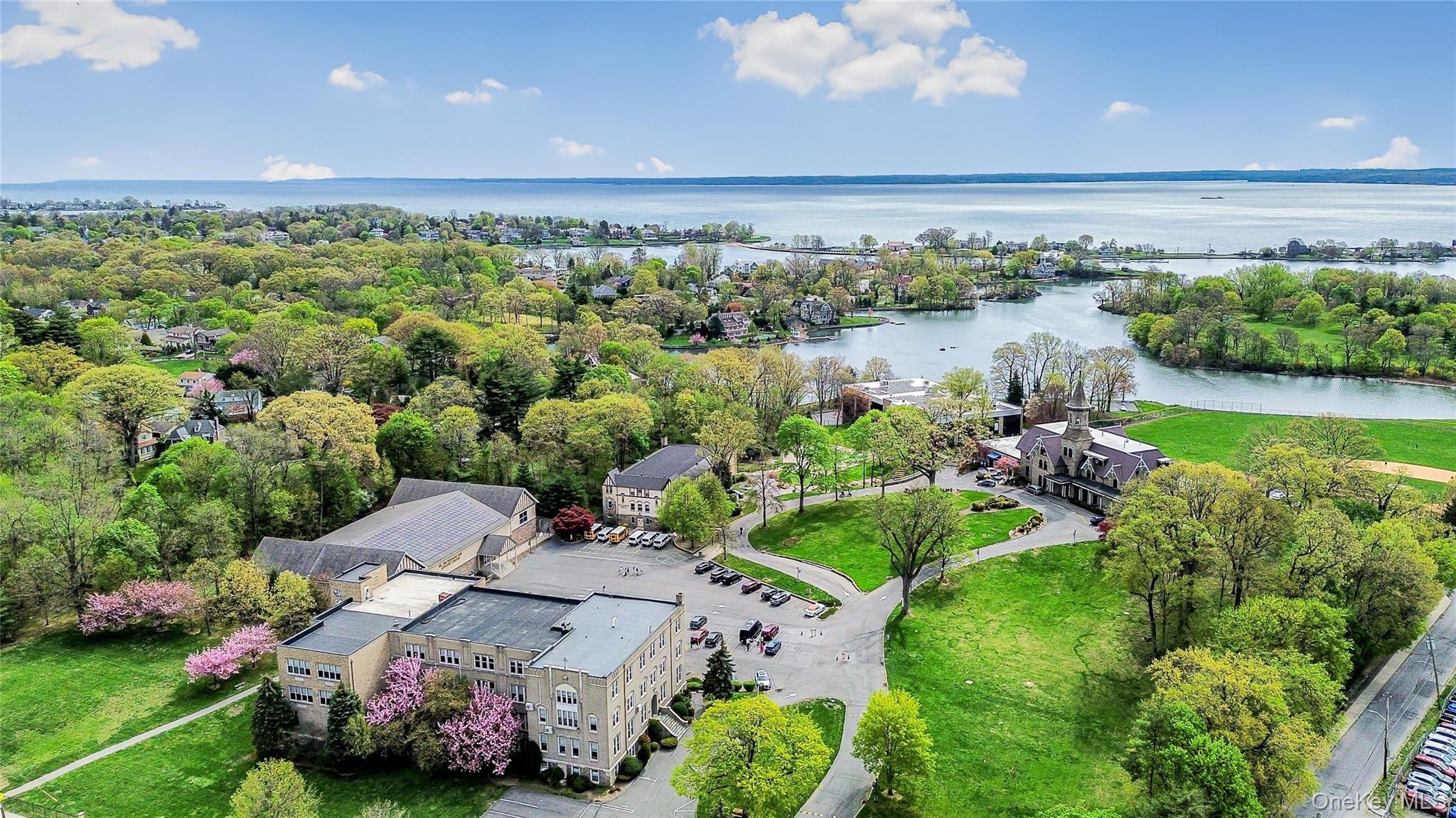 80 Old Boston Post Road 2