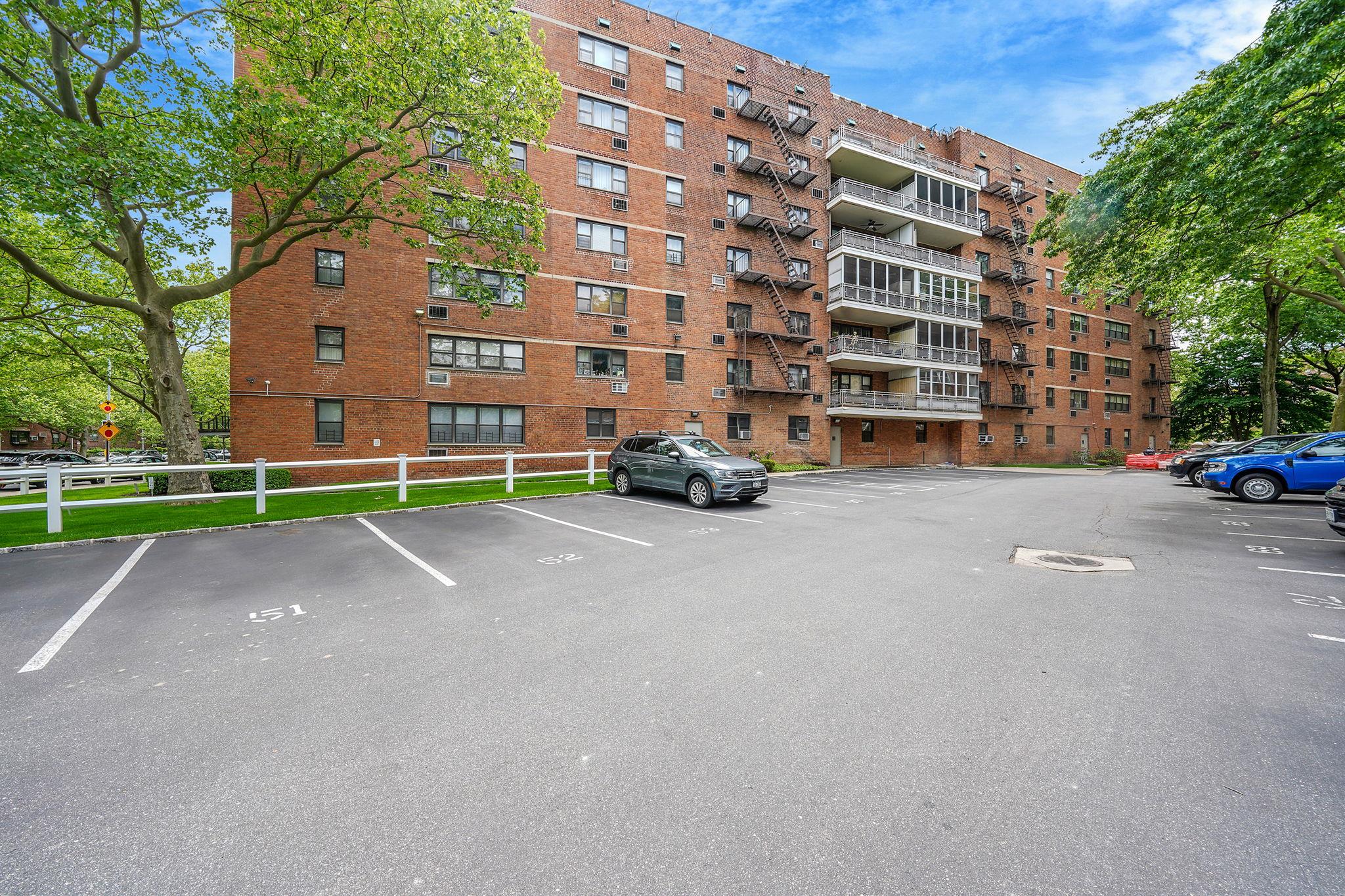 89-40 151st Avenue #5G, Howard Beach, New York image 2