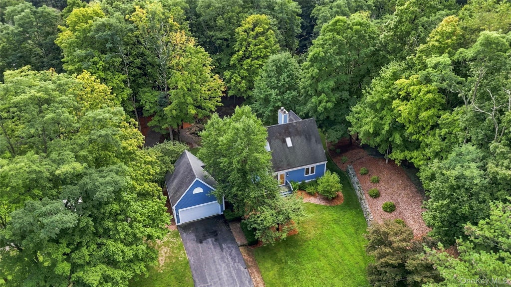 Photo of 74 Ring Road, Salt Point, NY 12578 (MLS # 1051082)
