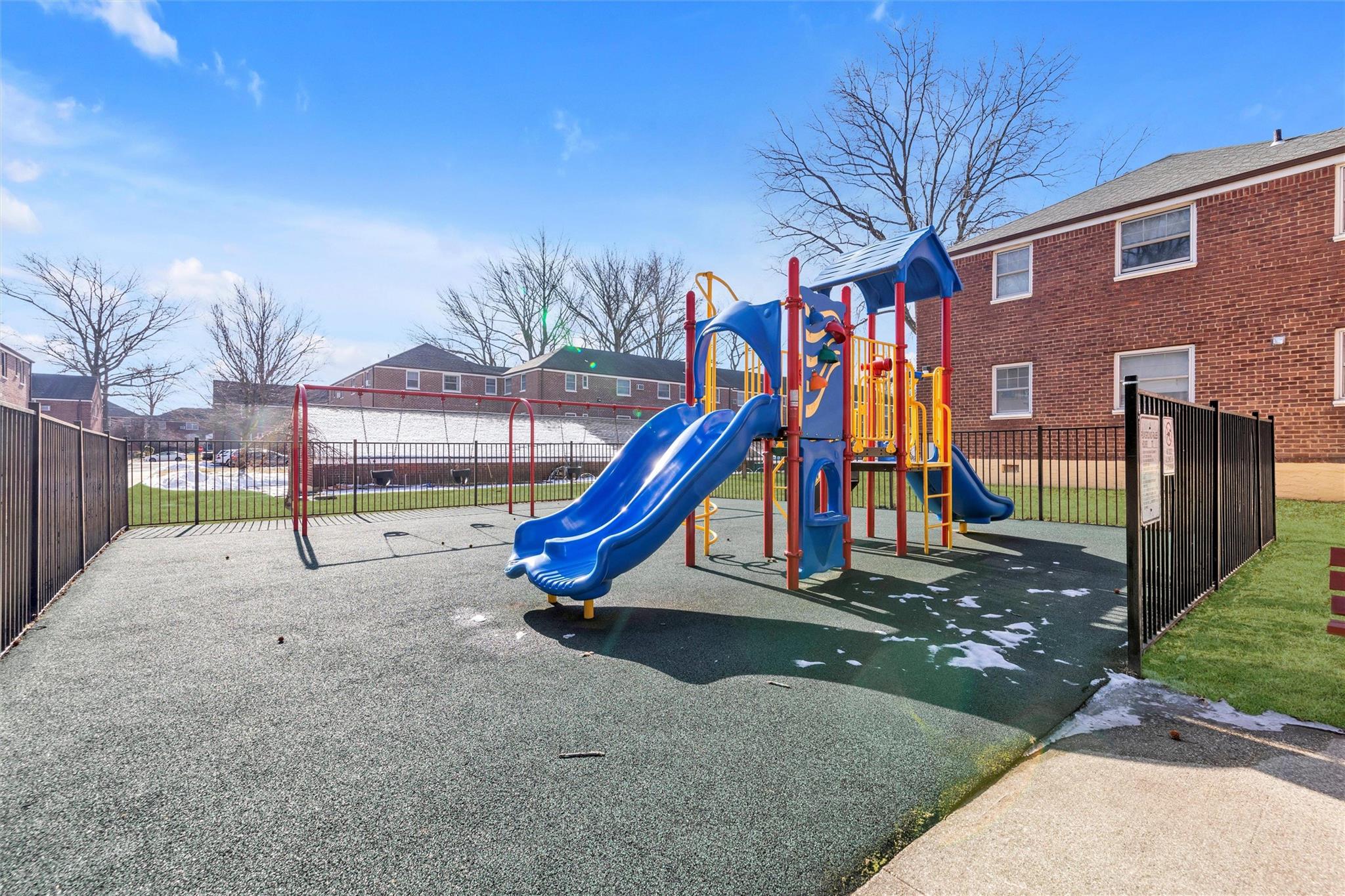 252-20 58 Avenue #2 FL, Little Neck, New York image 11