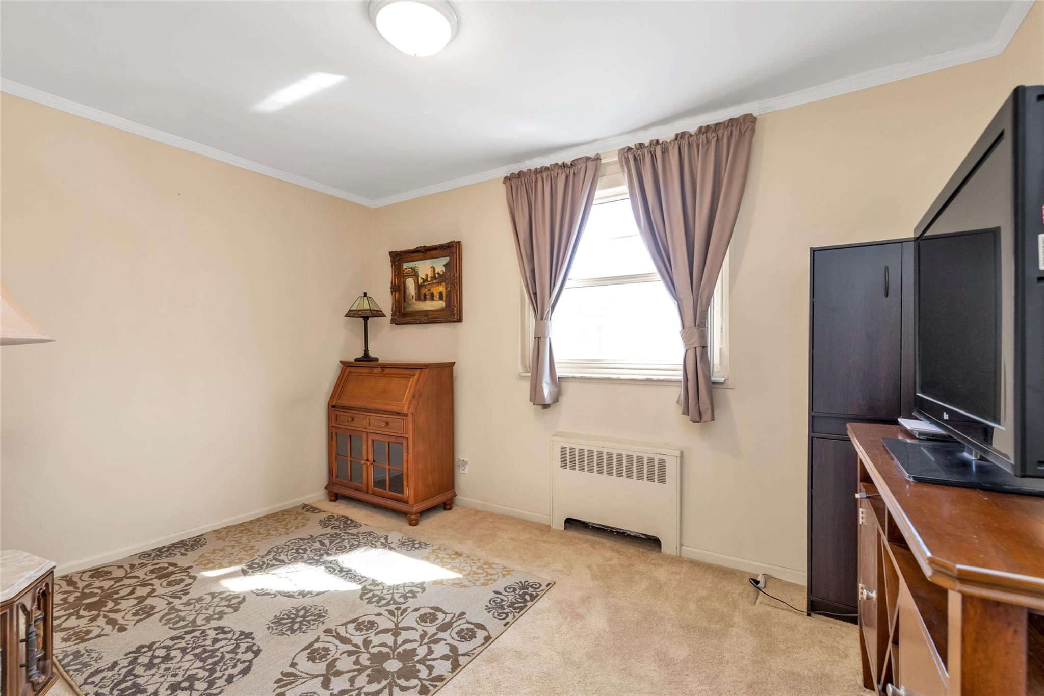 252-20 58 Avenue #2 FL, Little Neck, New York image 5