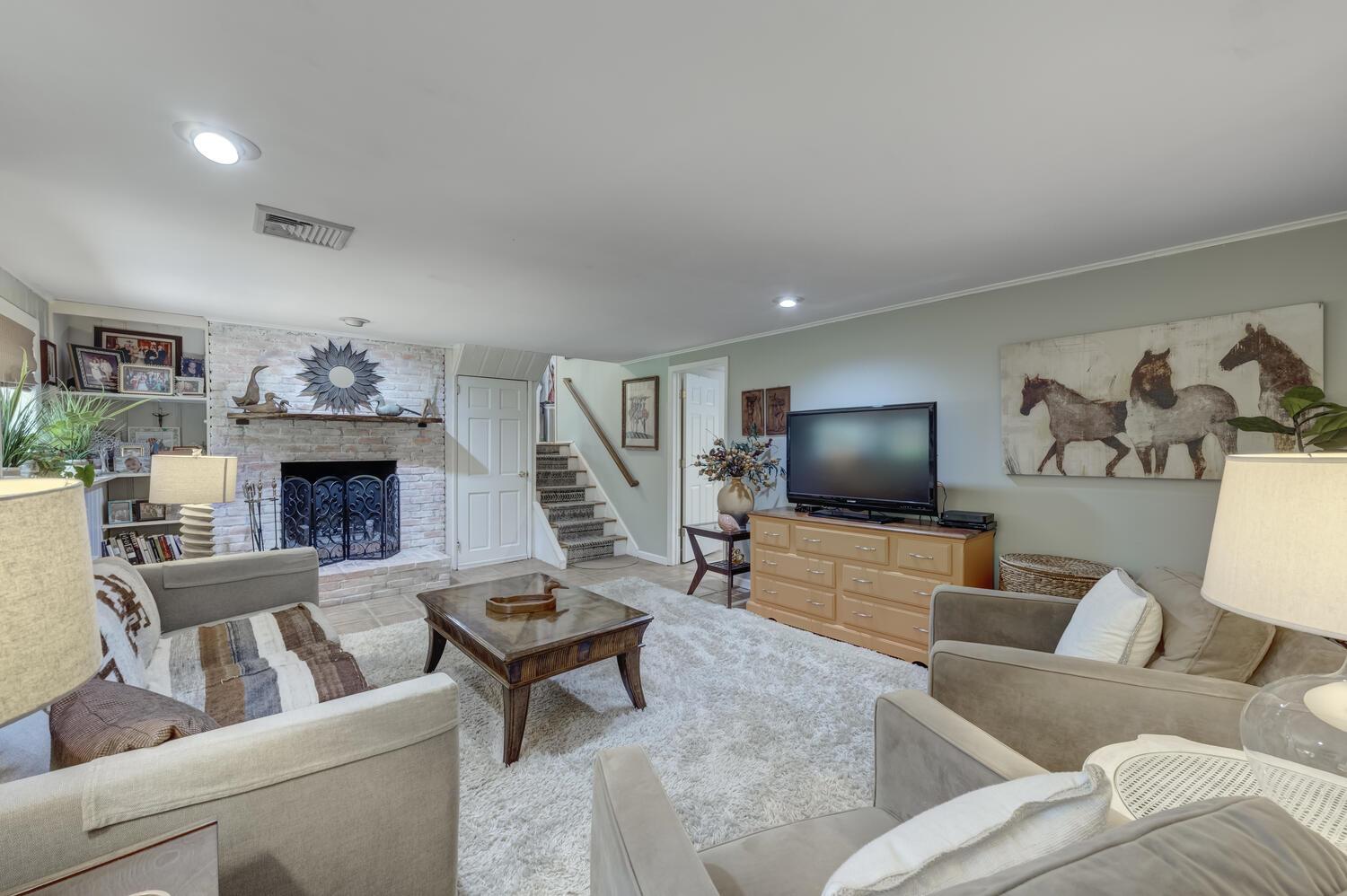 10 Falcon Place, Huntington, New York image 21