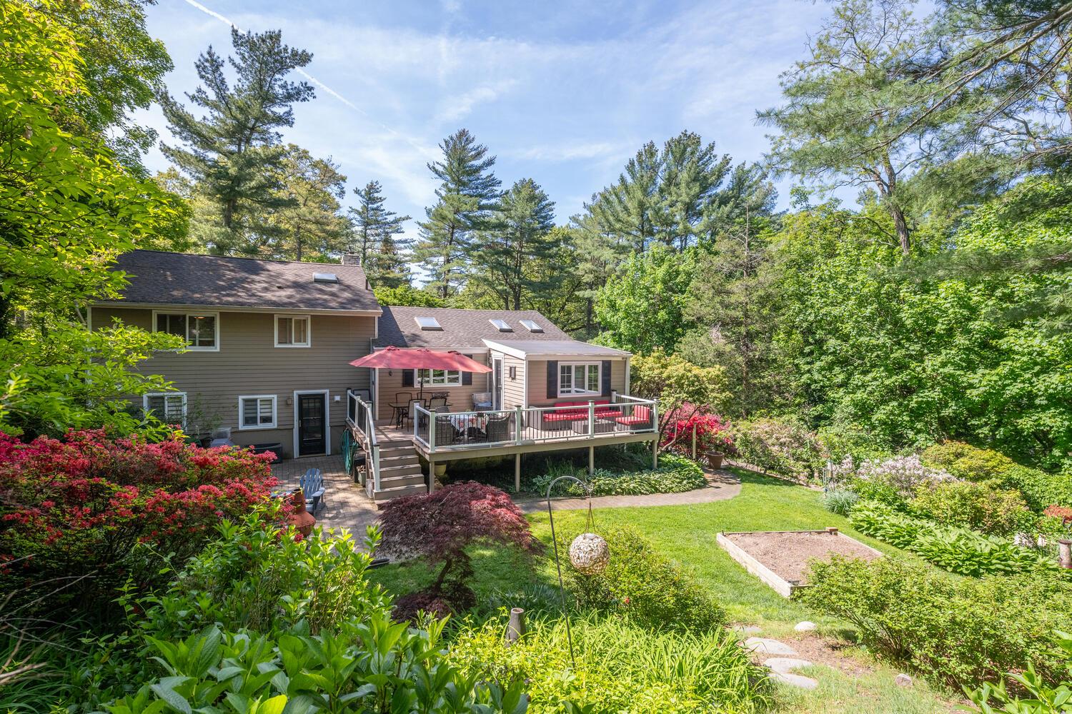 10 Falcon Place, Huntington, New York image 25
