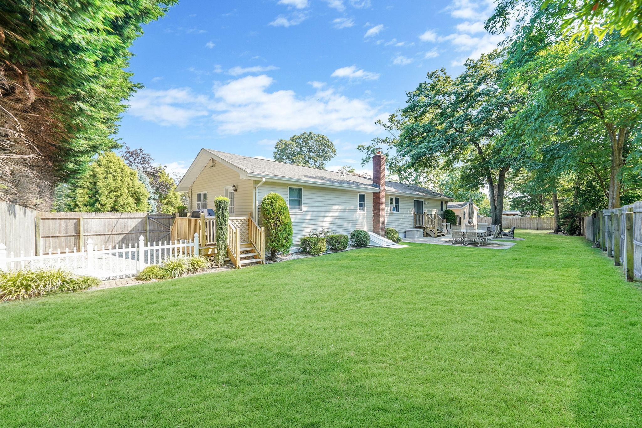 40 Raymond Avenue, Farmingville, New York image 35