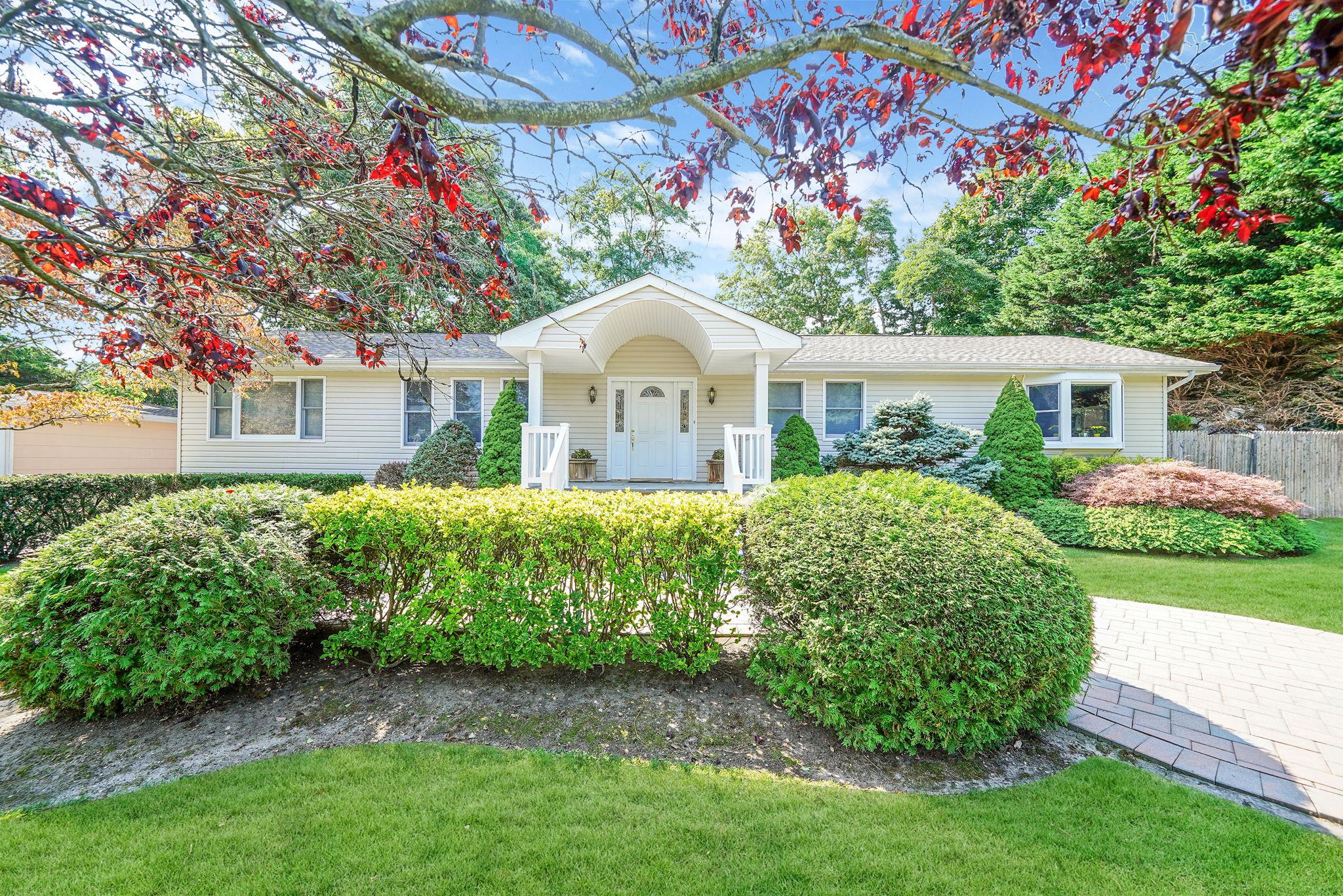 40 Raymond Avenue, Farmingville, New York image 41