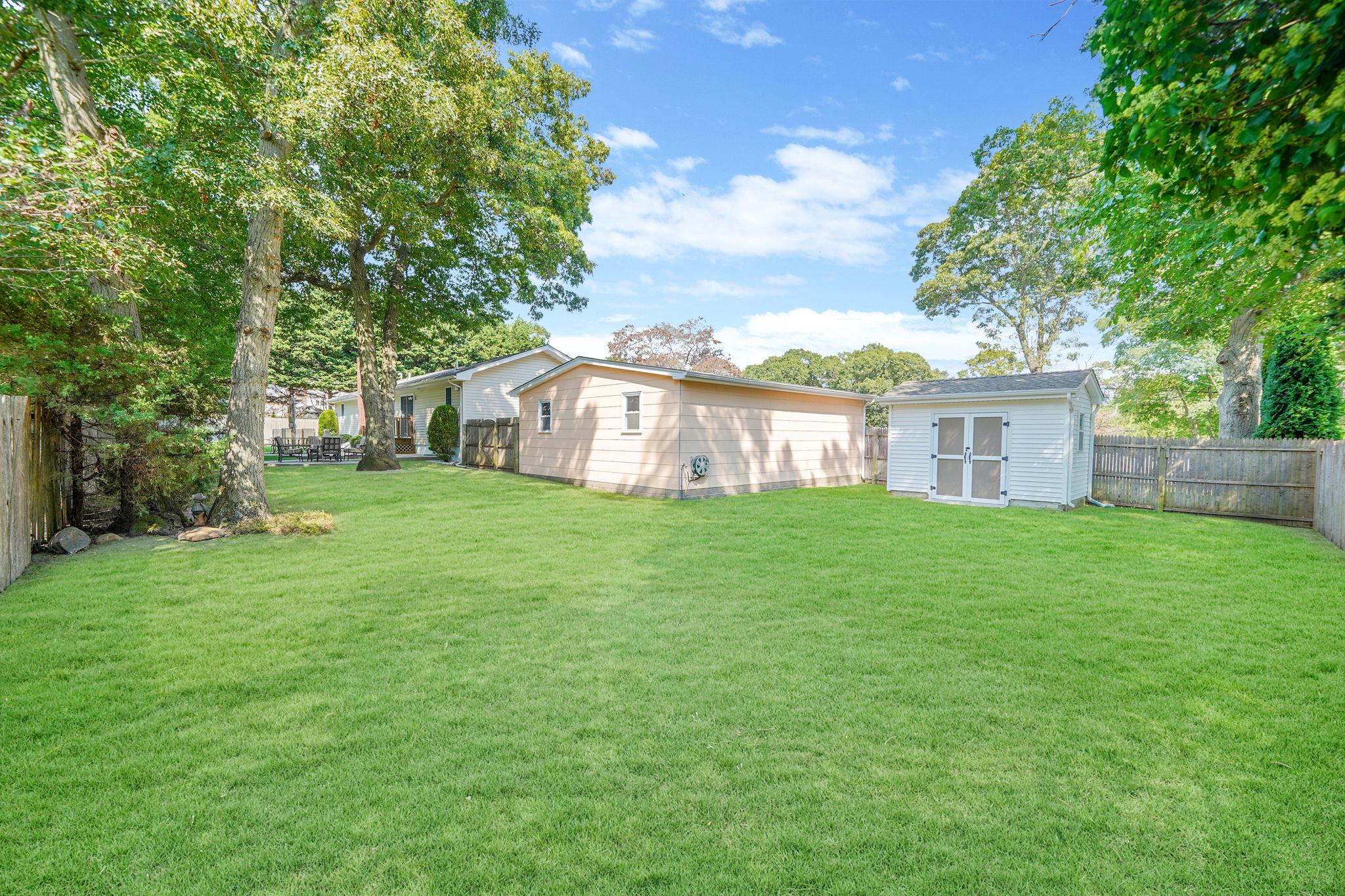 40 Raymond Avenue, Farmingville, New York image 39