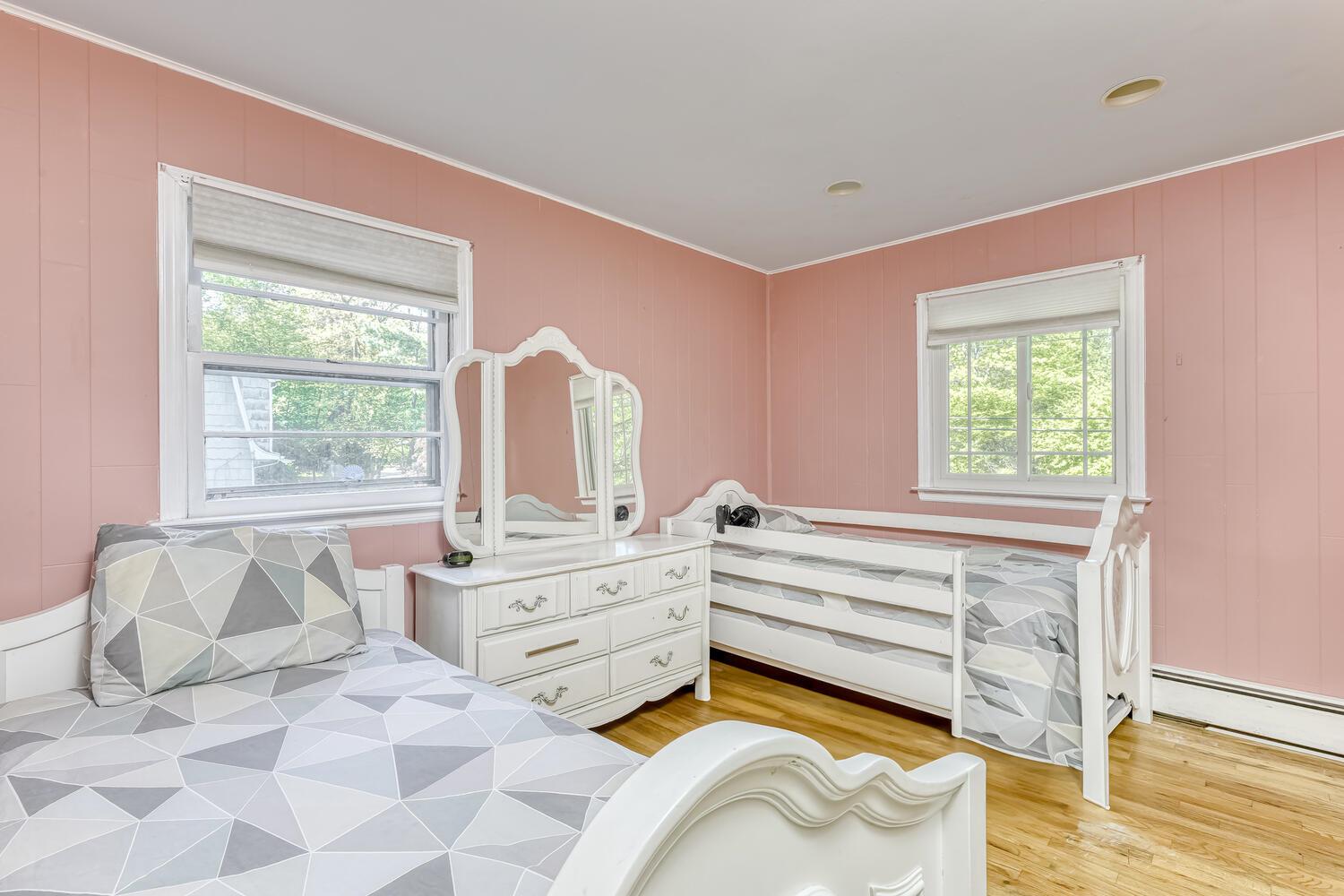 6 Perth Avenue, Spring Valley, New York image 23