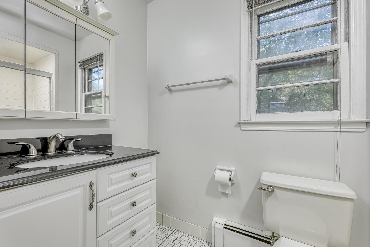 6 Perth Avenue, Spring Valley, New York image 19