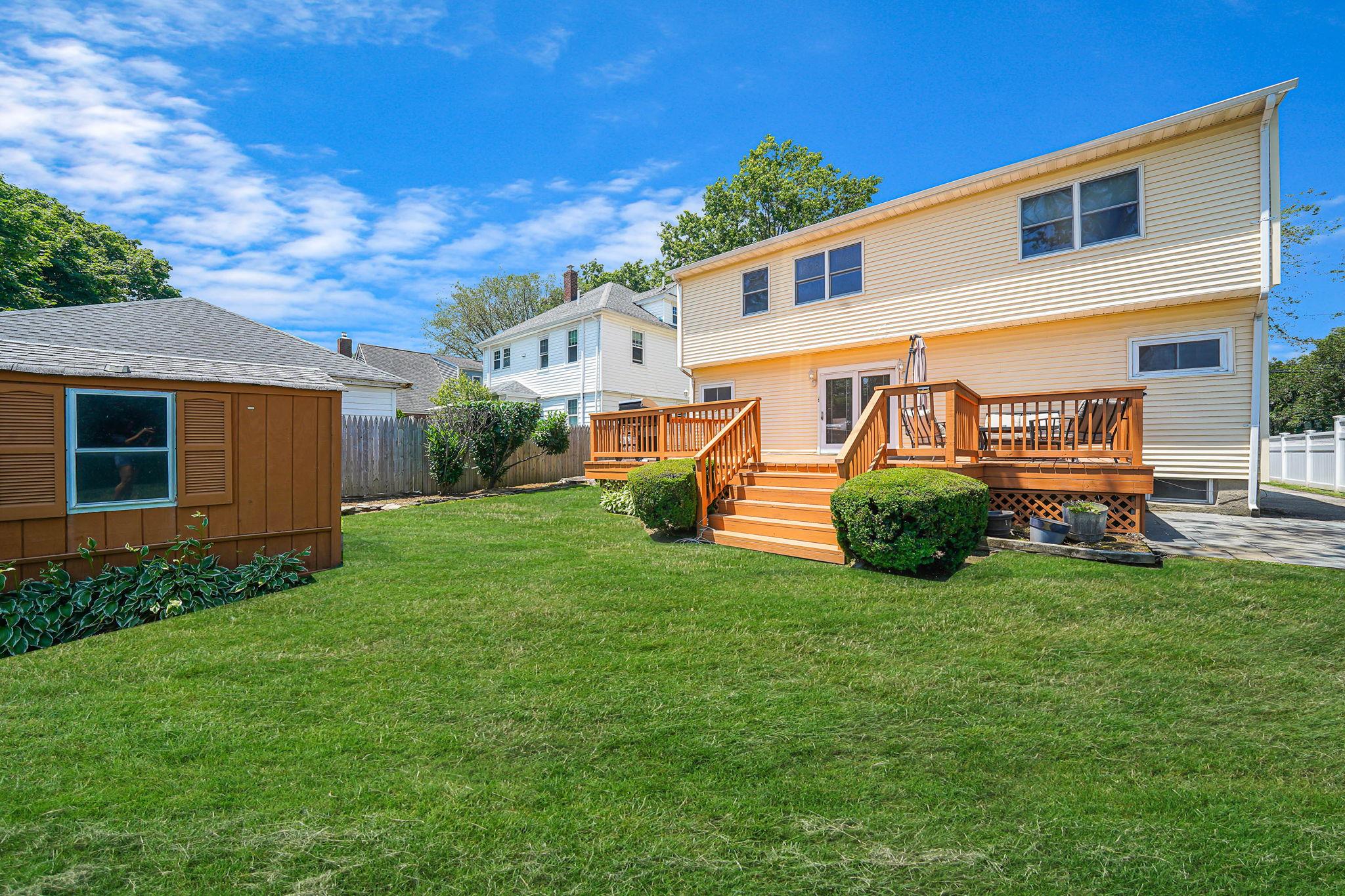 348 Roslyn Avenue