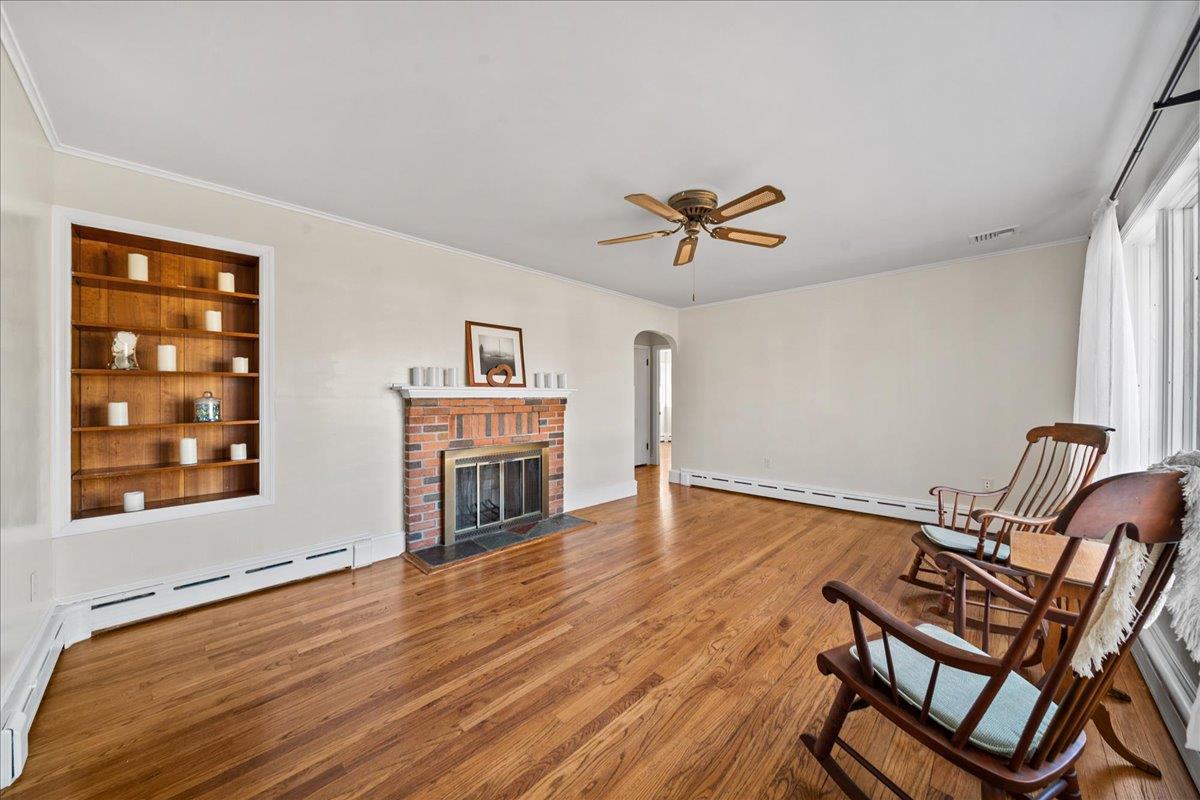 18 Woodland Park Road, Bellport Village, New York image 4
