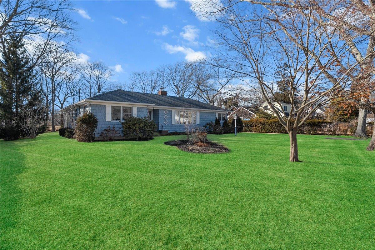 18 Woodland Park Road, Bellport Village, New York image 3
